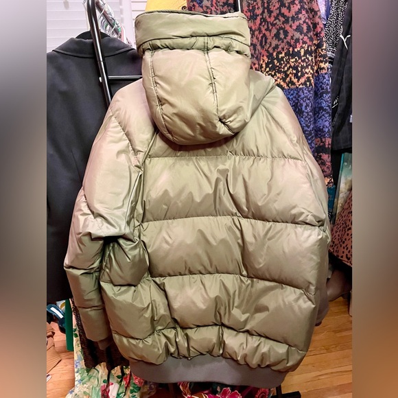VTG Def Jam Puffer - Picture 7 of 7